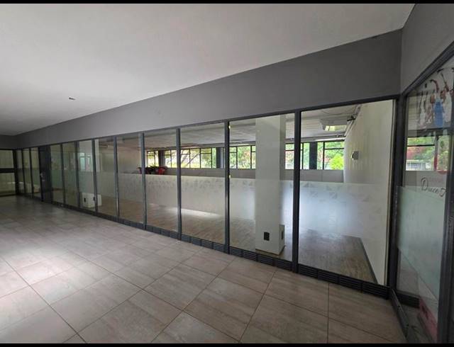 BUSINESS PROPERTY TO RENT IN LYNNWOOD GLEN